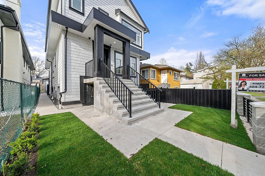 279 E 48th Avenue