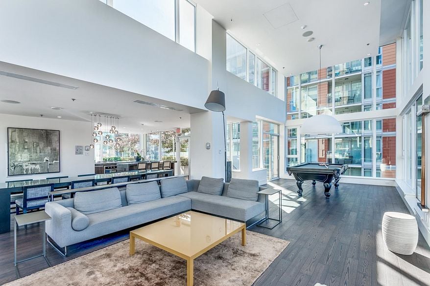 902 1351 Continental Street