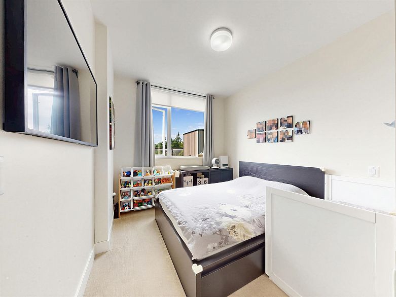 903 3451 Sawmill Crescent