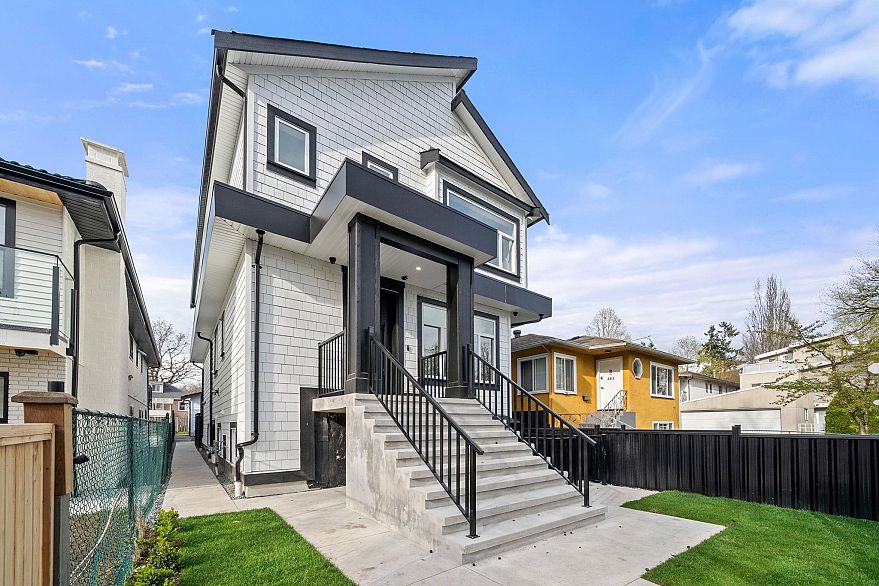 279 E 48th Avenue