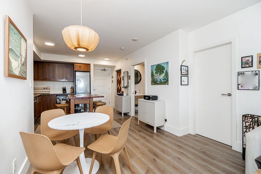 331 2288 W Broadway