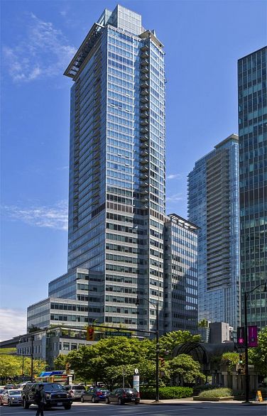 2403 1077 W Cordova Street
