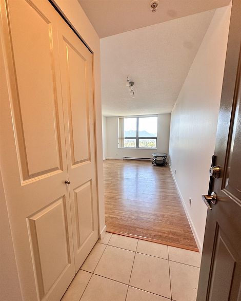 2409 3663 Crowley Drive