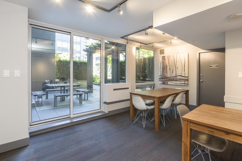 1401 1783 Manitoba Street
