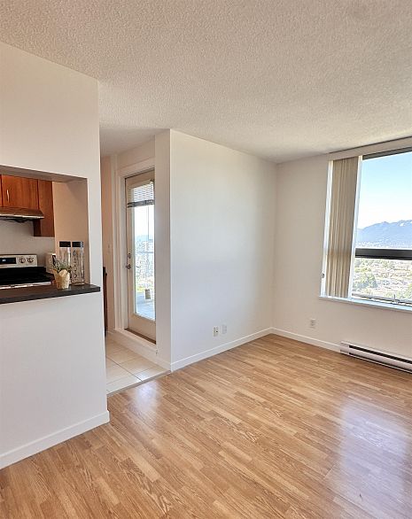 2409 3663 Crowley Drive