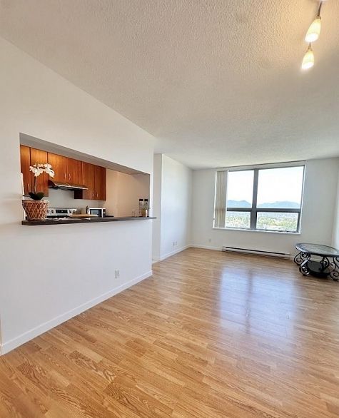 2409 3663 Crowley Drive