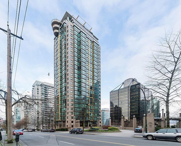 2803 1367 Alberni Street