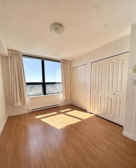 2409 3663 Crowley Drive