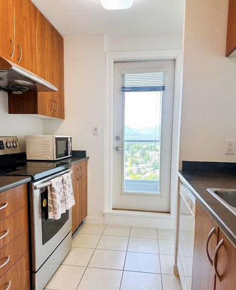 2409 3663 Crowley Drive
