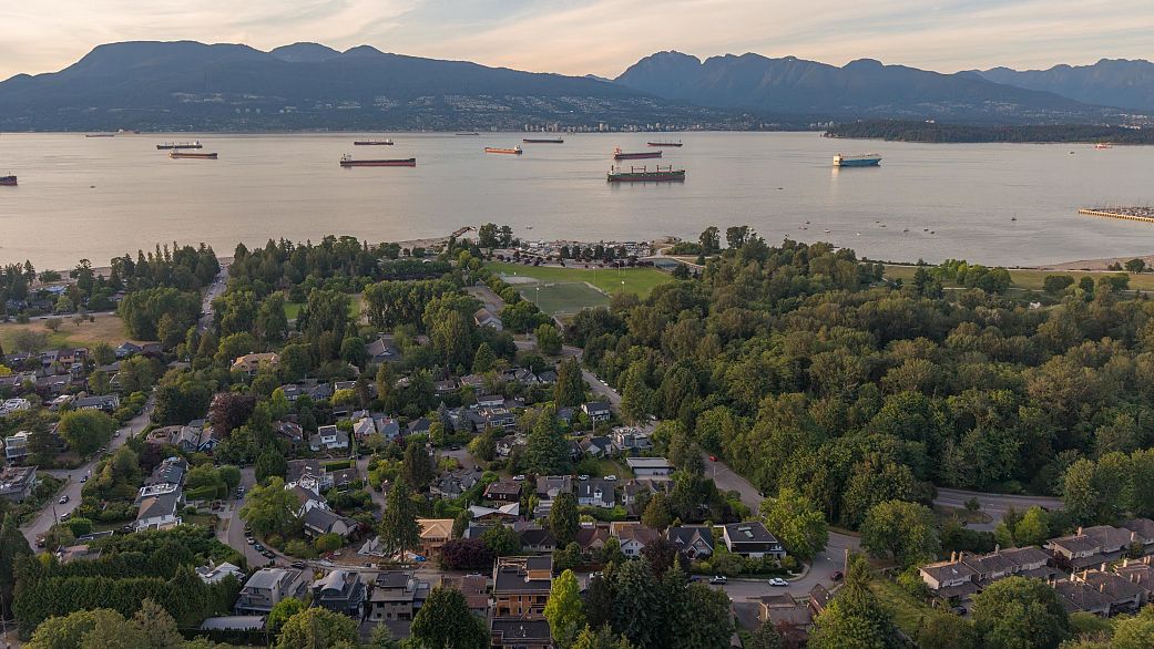 4328 Locarno Crescent