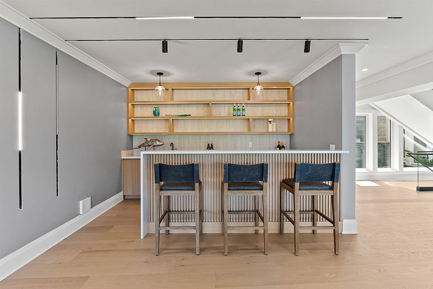 5747 Newton Wynd