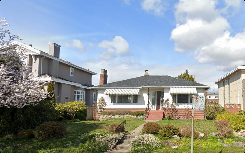 437 W 40th Avenue