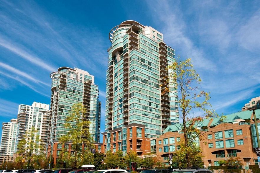 1303 1128 Quebec Street