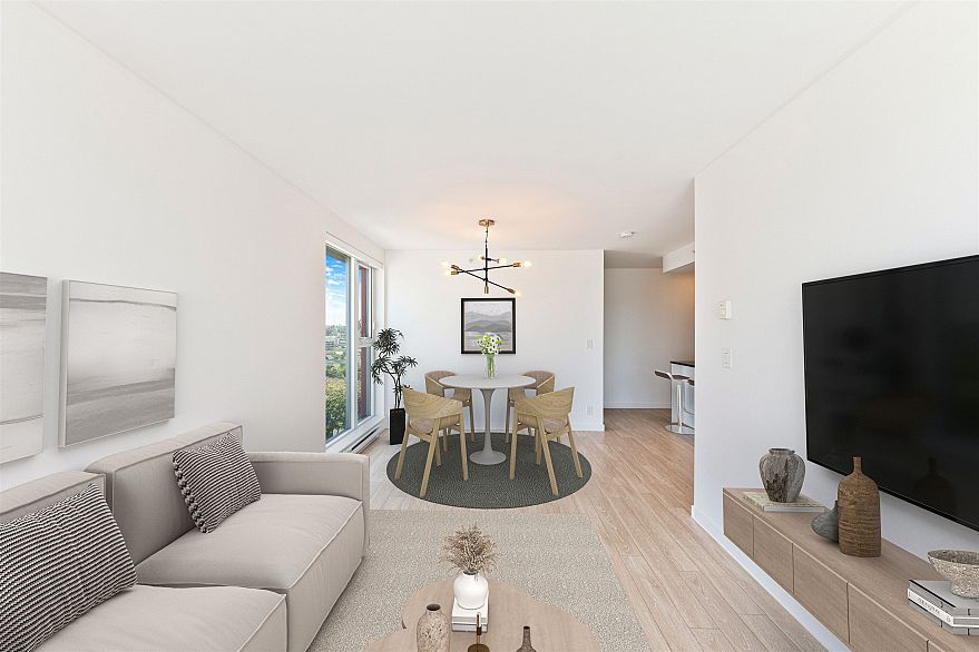 1004 933 E Hastings Street
