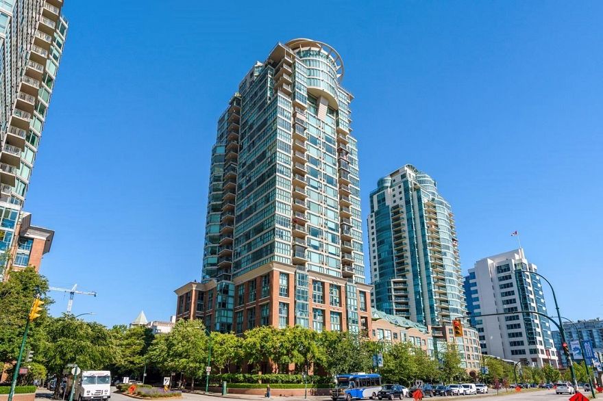 1303 1128 Quebec Street