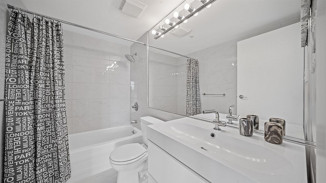2809 1008 Cambie Street