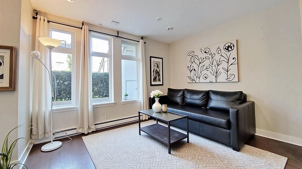 107 5632 Kings Road