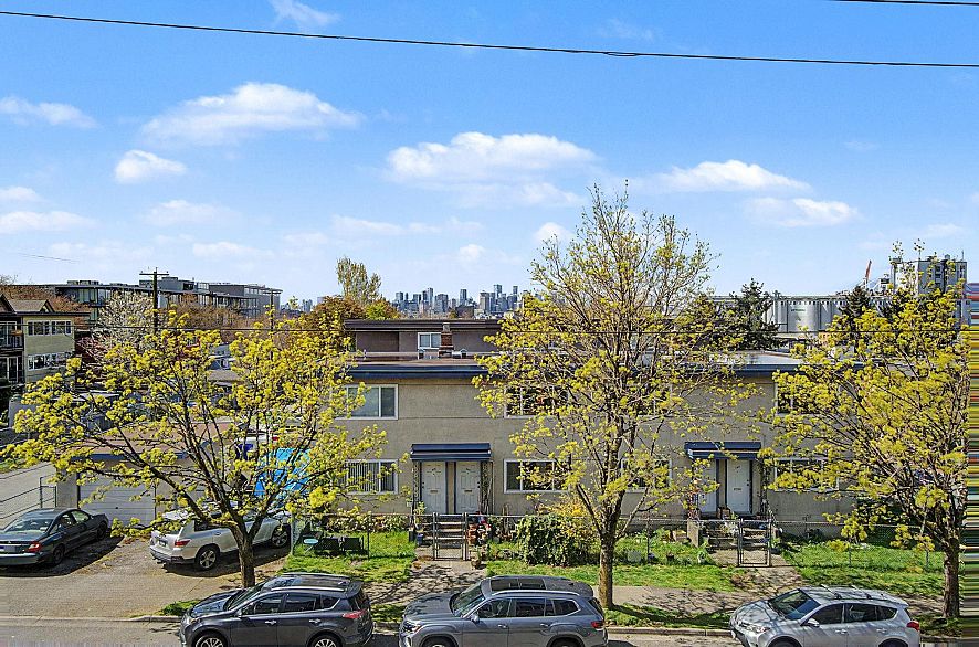 130 Lakewood Drive
