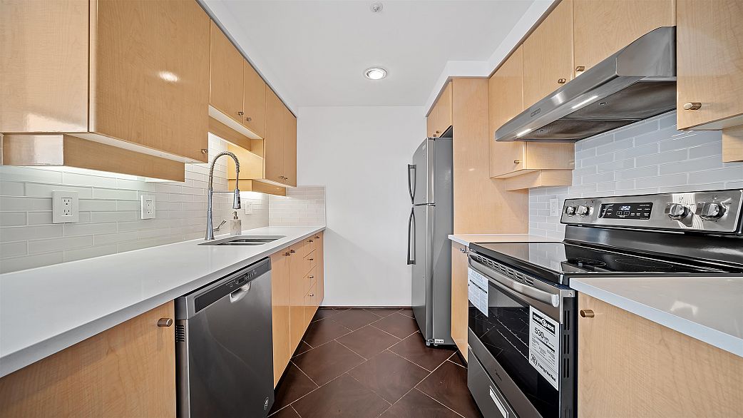 2809 1008 Cambie Street