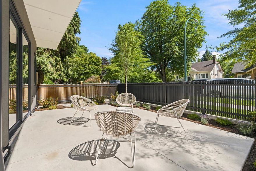 1 2511 Kitchener Street