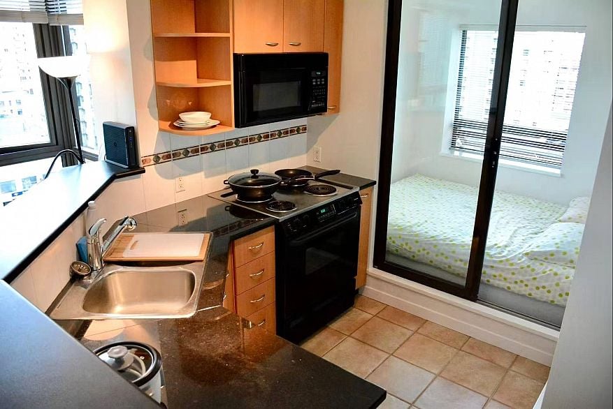1208 1331 Alberni Street