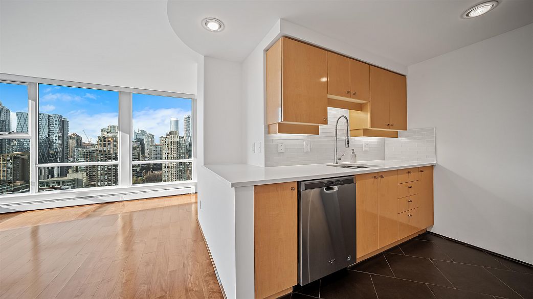 2809 1008 Cambie Street