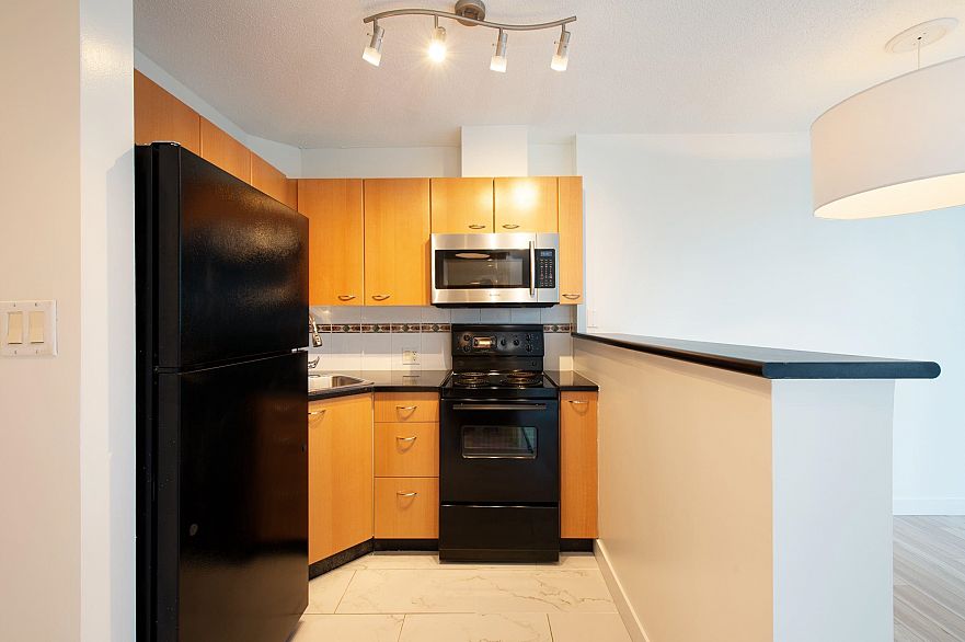 309 1331 ALBERNI STREET, Vancouver BC V6E 4S1