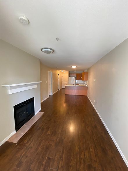 210 6991 Victoria Drive