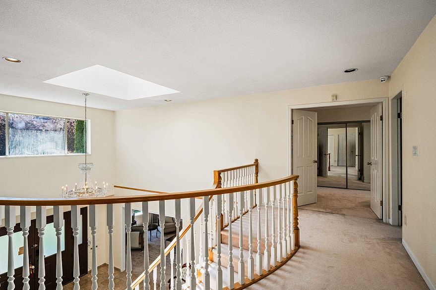 455 W 26th Avenue