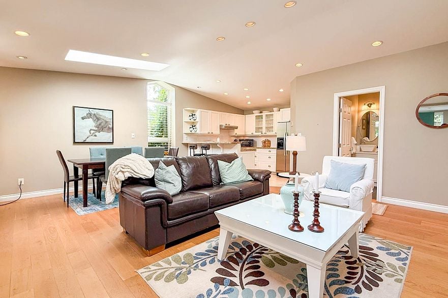 ADDRESS WITHHELD, North Vancouver BC V7P 2J7
