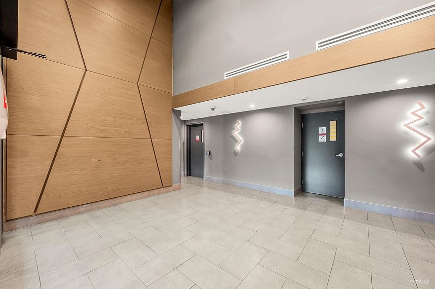 2406 3538 Sawmill Crescent