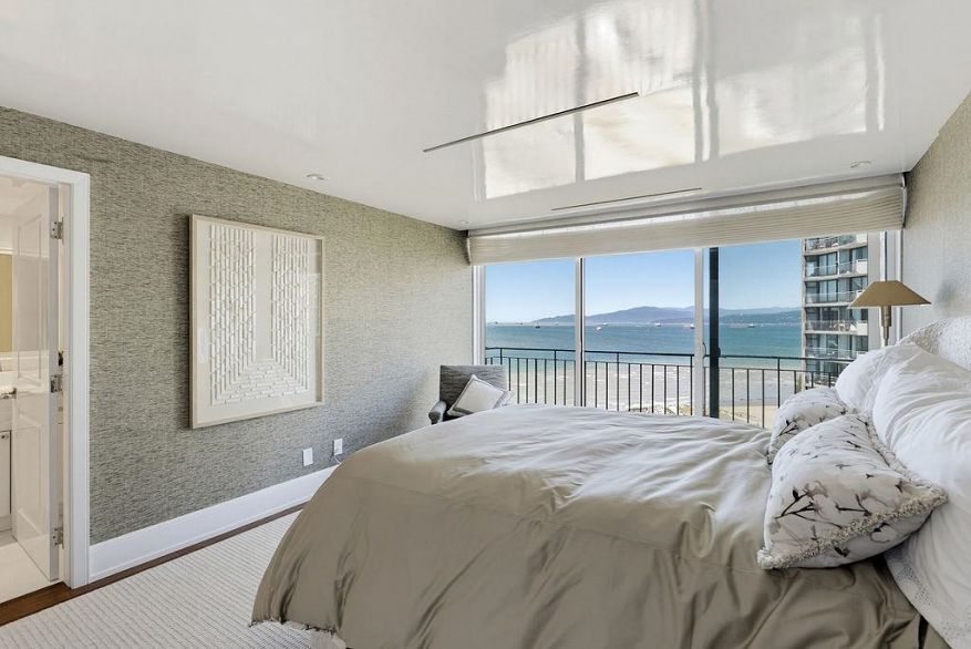 1301 1575 Beach Avenue
