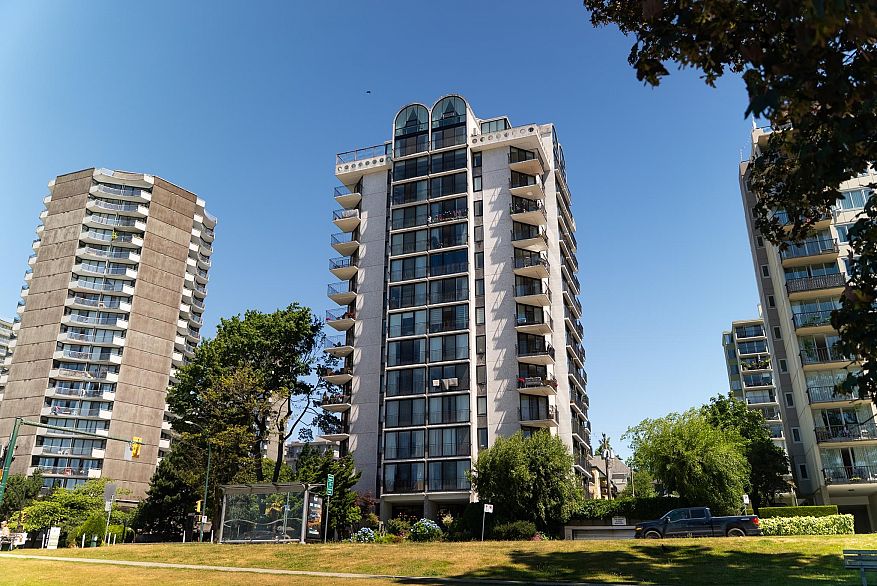 1301 1575 Beach Avenue