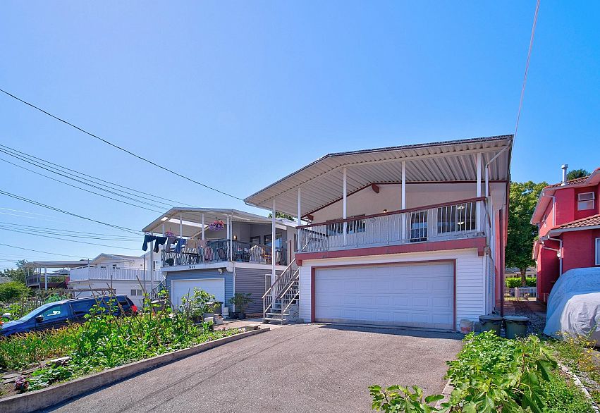 2463 Galt Street