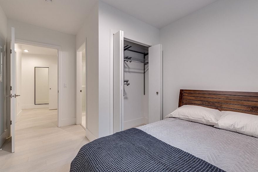 107 1425 HARO STREET, Vancouver BC V6G 1G2