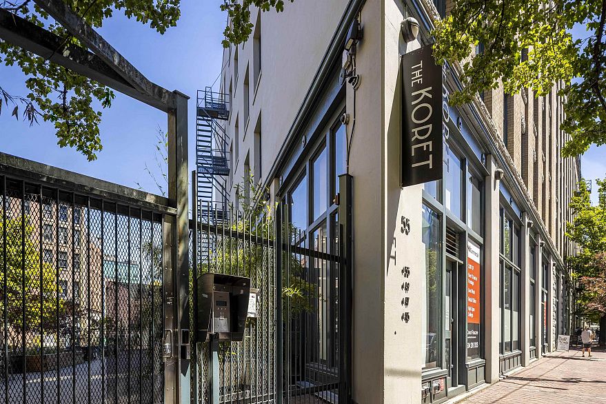 308 55 E Cordova Street