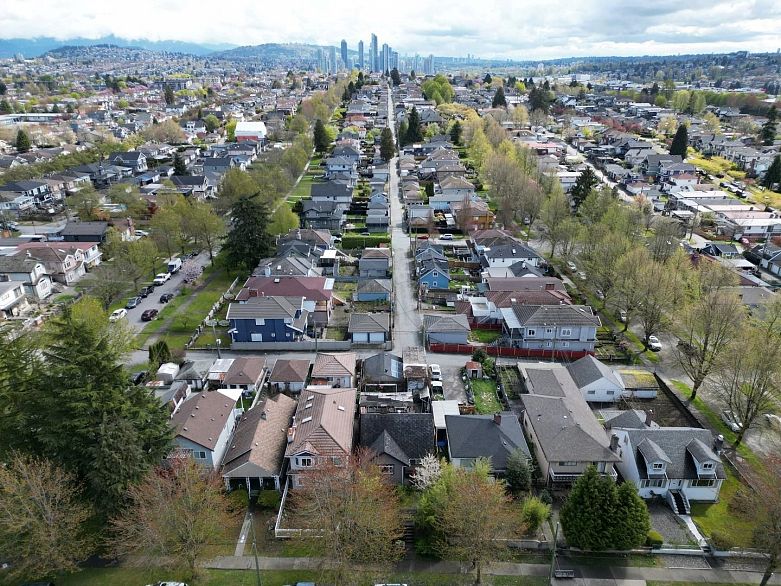 2150 Nanaimo Street
