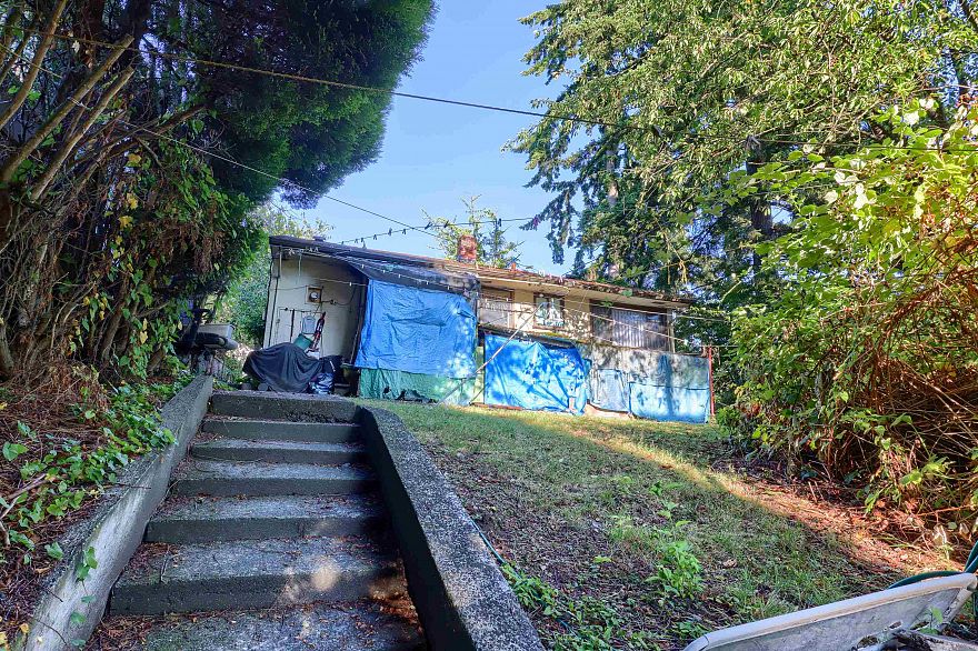 8287 Victoria Drive