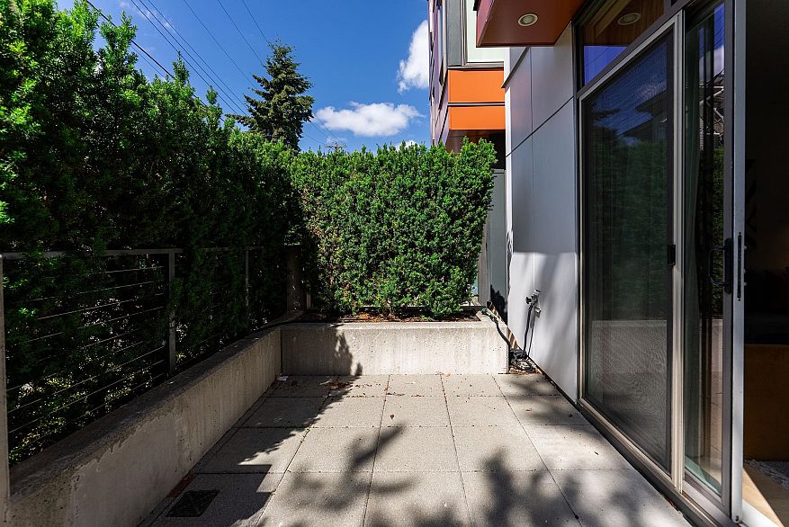 637 Victoria Drive