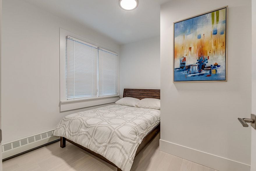 107 1425 HARO STREET, Vancouver BC V6G 1G2