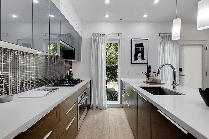 637 Victoria Drive