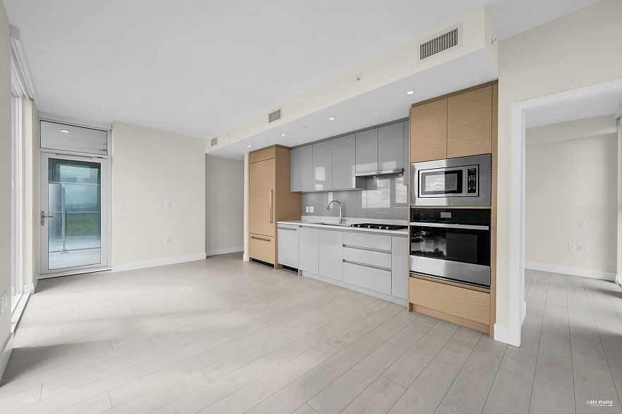 2406 3538 Sawmill Crescent