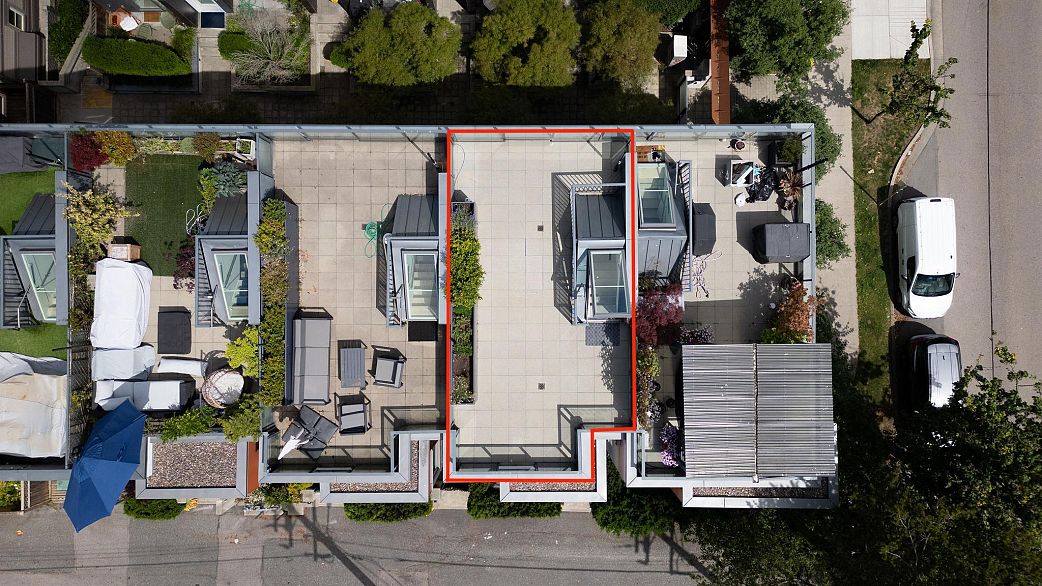 637 Victoria Drive