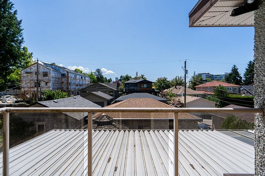 732 W 26th Avenue