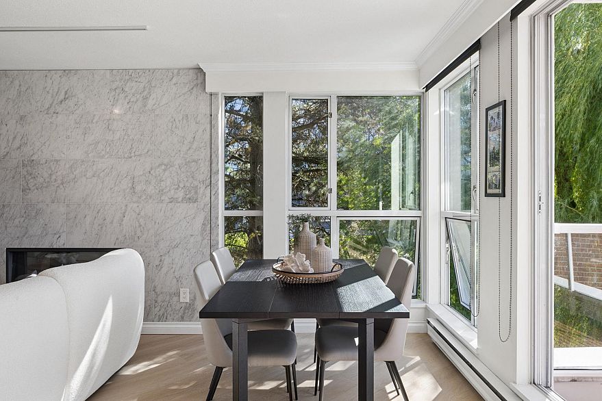 301 1502 Island Park Walk
