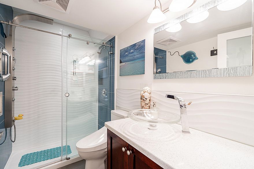 102 1530 Mariner Walk