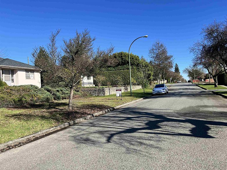 1315 W 58th Avenue