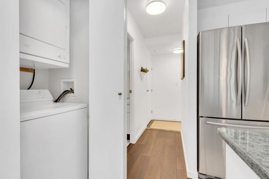 1601 1331 Alberni Street