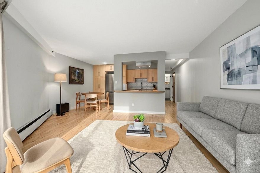 104 1549 Kitchener Street