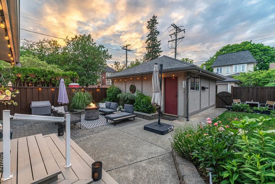 2989 W 40th Avenue
